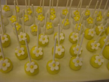 Cake pops με μαργαρίτες